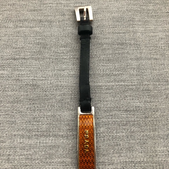 Prada leather bracelet with nameplate (100% auth) - Picture 3 of 8